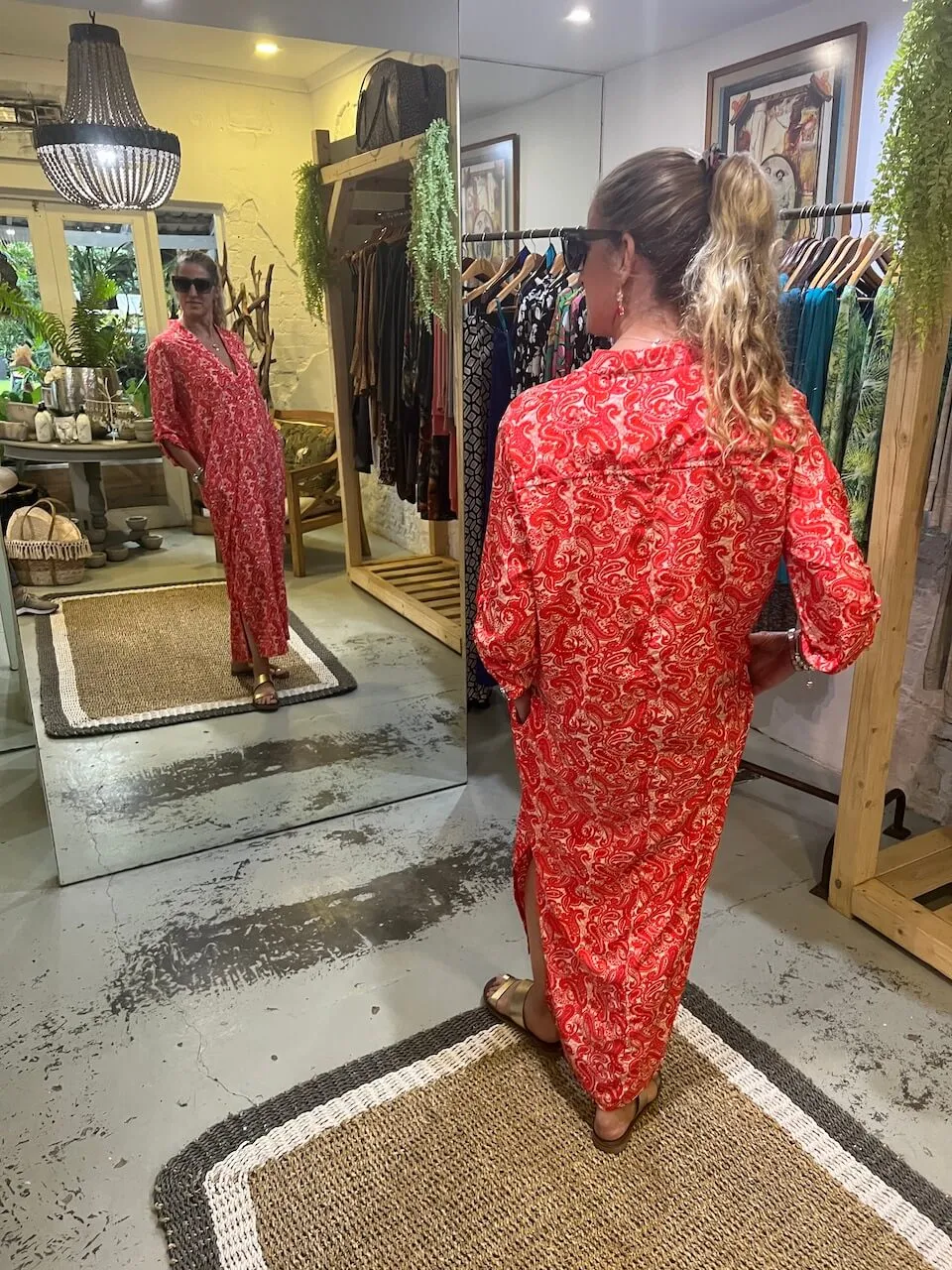 Flory red paisley