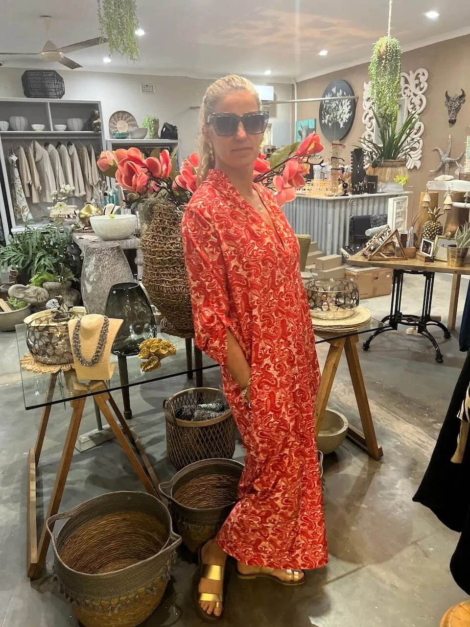 Flory red paisley