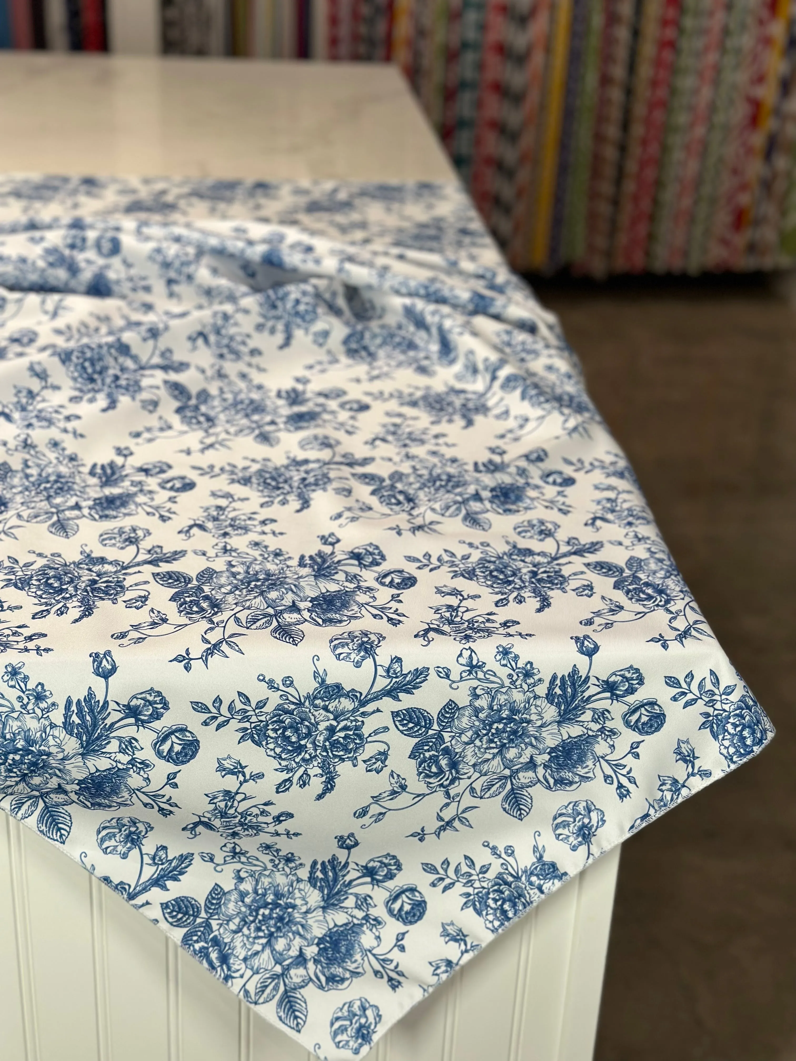 French Toile (Poly Print) Table Linen
