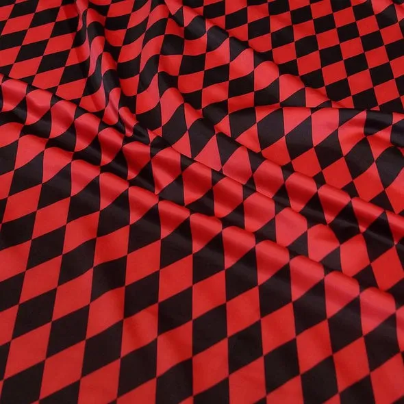 Harlequin Print (Lamour) Table Linen in Black and Red