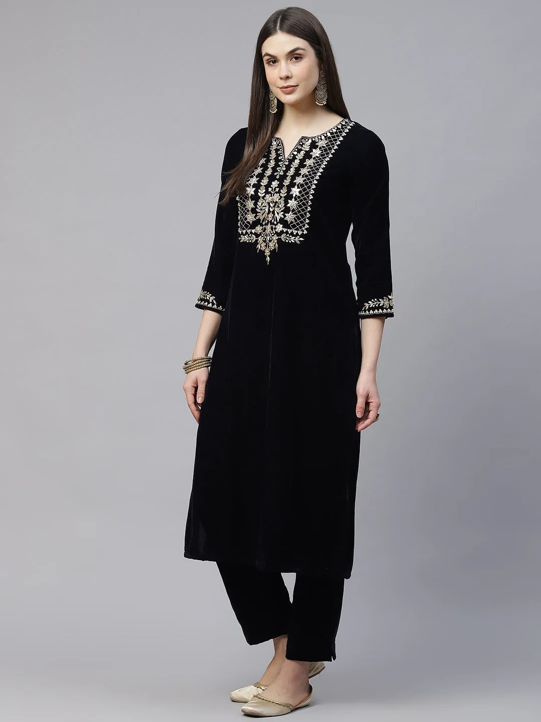 Jashvi Royal Navy Blue Velvet Zardozi work Embroidered Kurta Pant With Net Dupatta set