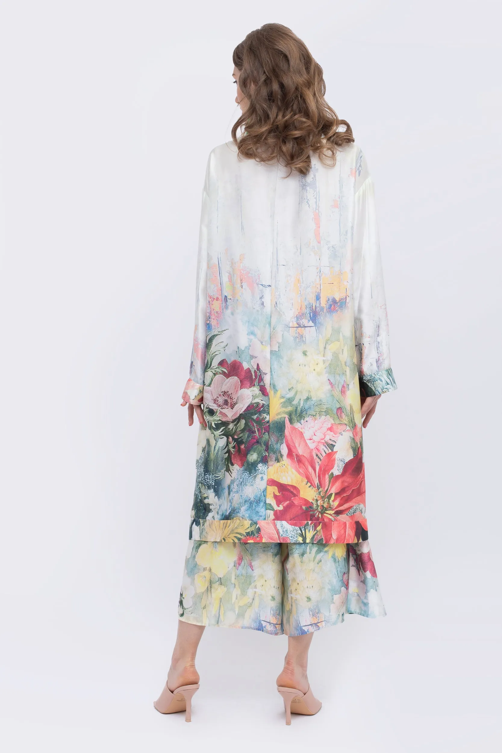 Magnolia Floral Print Painter's Robe