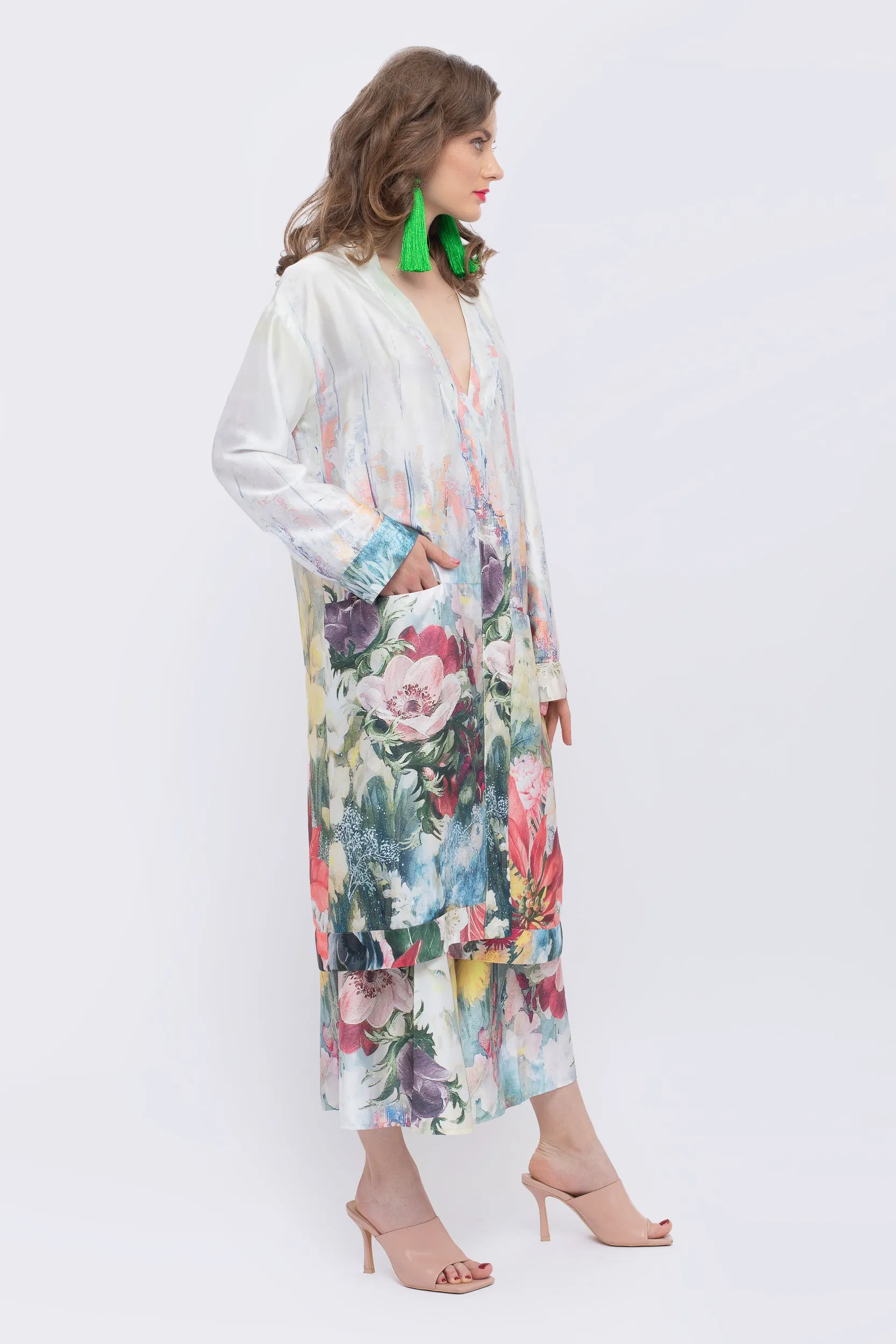 Magnolia Floral Print Painter's Robe