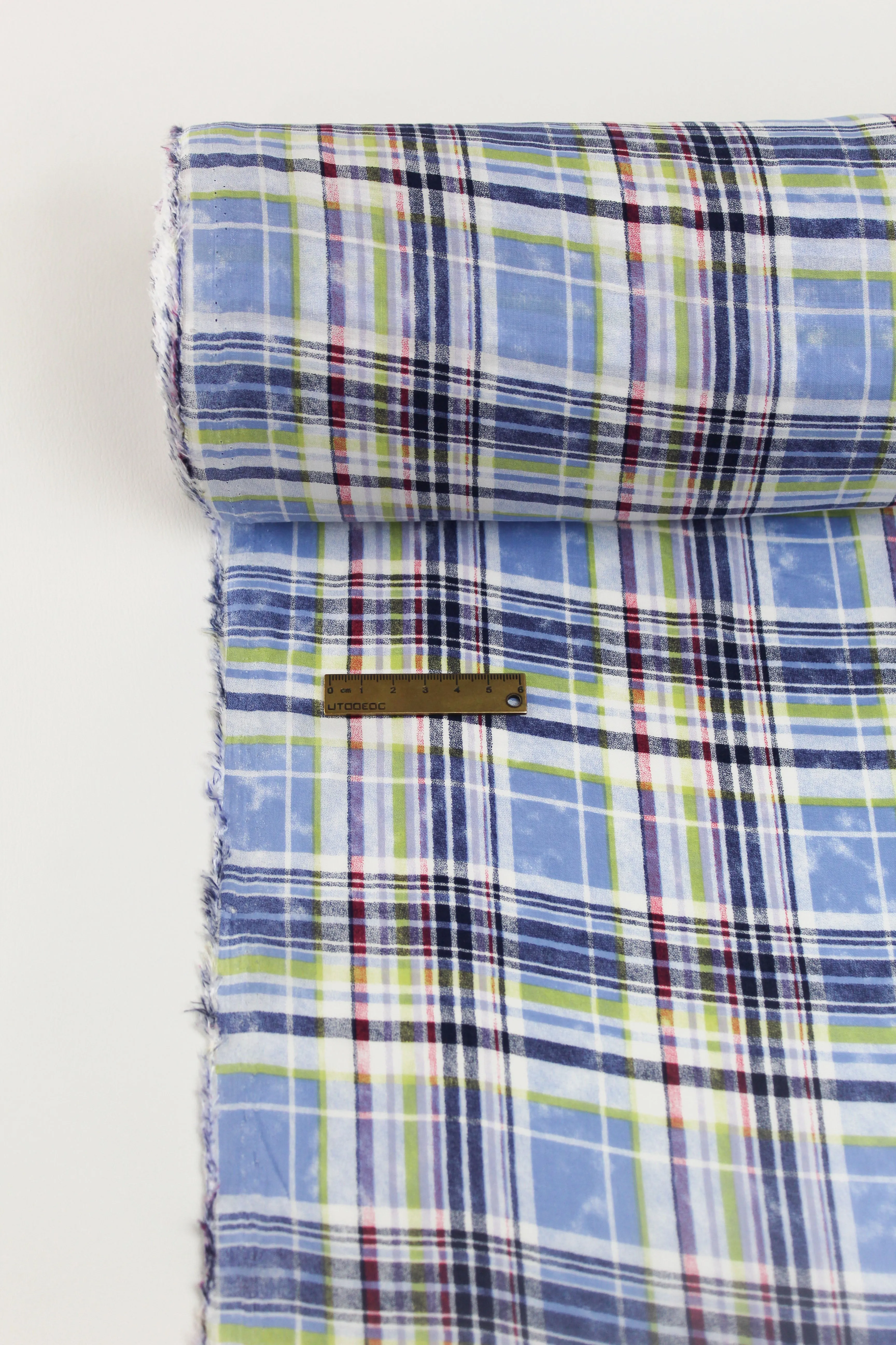 Percy - Printed Viscose | Sky