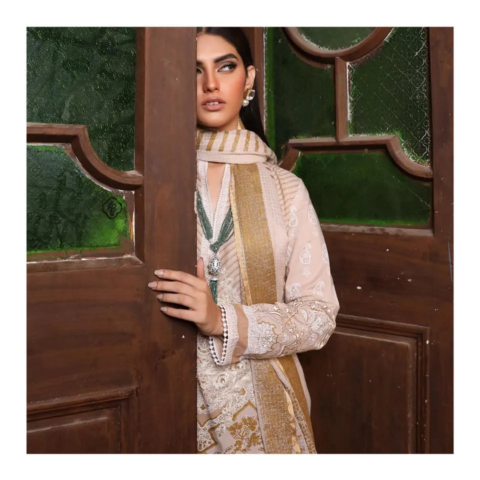 Sana Safinaz Kurnool Lawn Collection 2019 – 8B