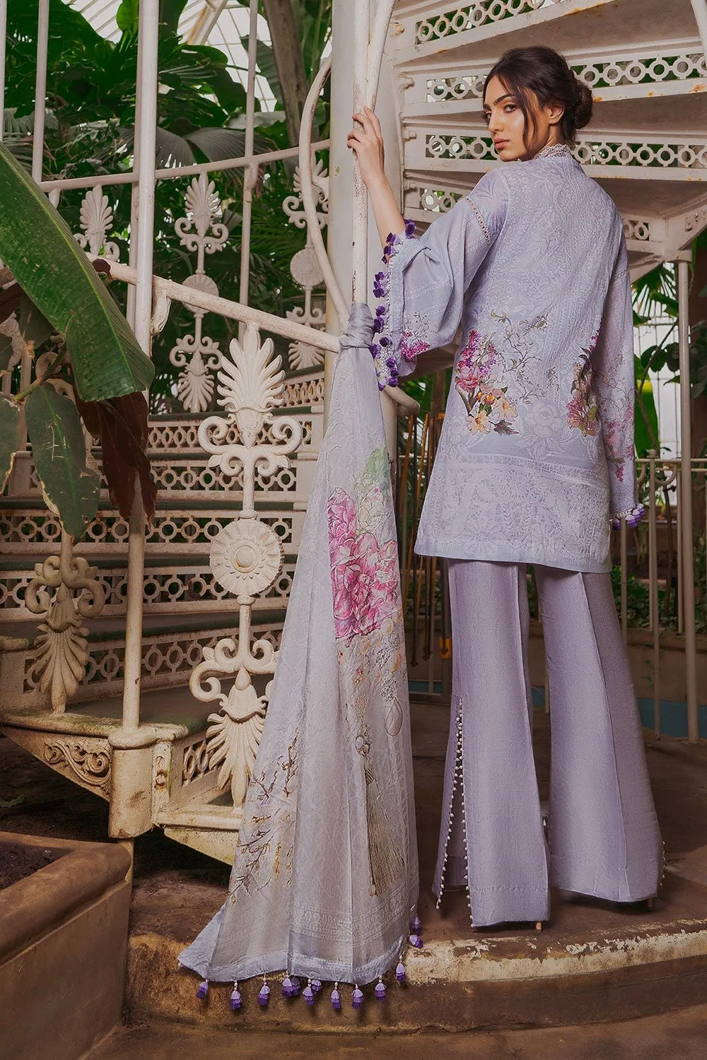 Sobia Nazir Luxury Lawn Collection 2019 – Design 8A