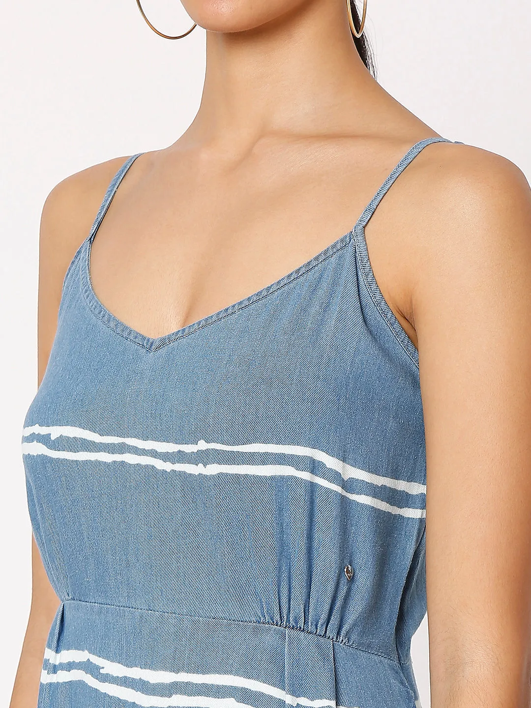 Spykar Women Light Blue Cotton Sleeveless Knee Length Printed Dress
