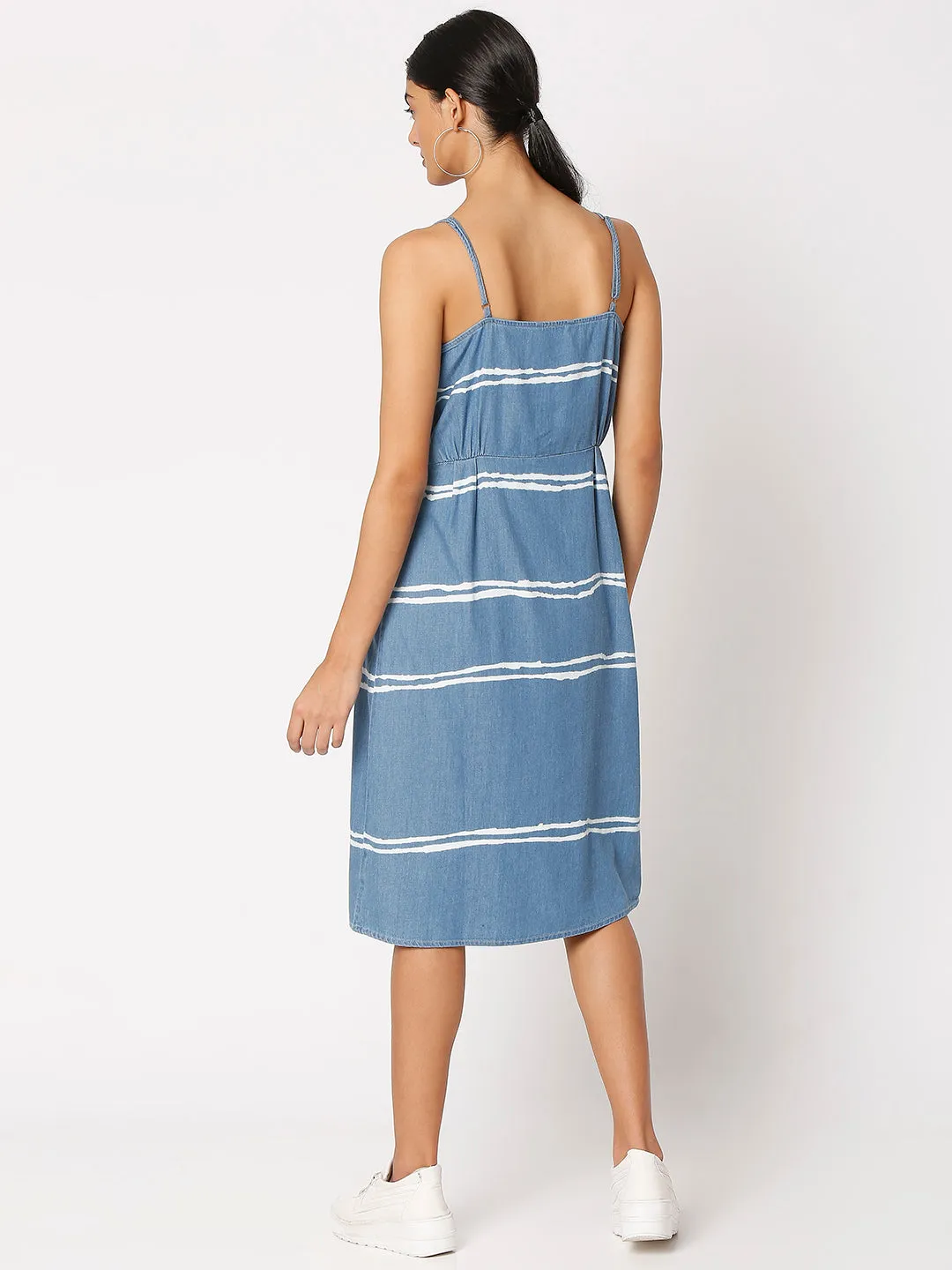 Spykar Women Light Blue Cotton Sleeveless Knee Length Printed Dress