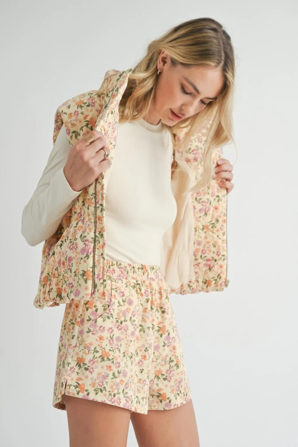 Women's Floral Baby Corduroy Shorts with Pockets | Cream Yellow